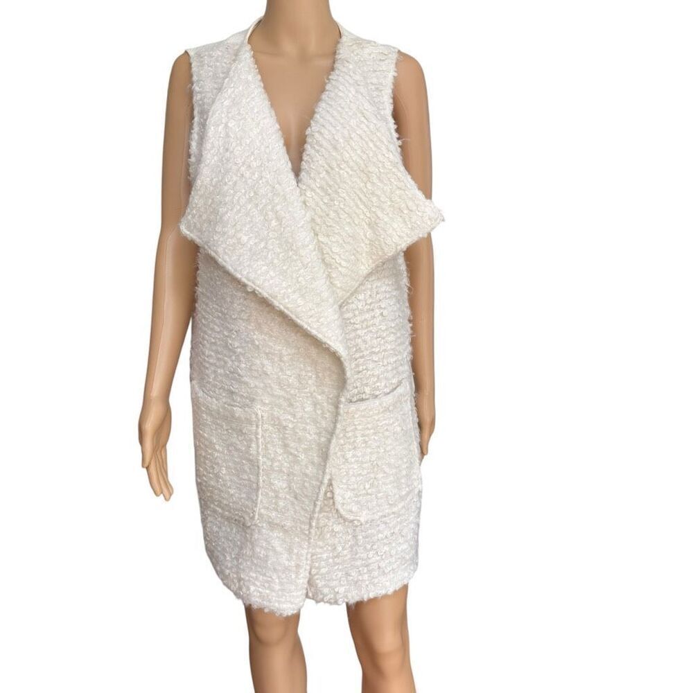Zara Basic Collection Women’s Cream Sleeveless Faux Fur Vest Size L